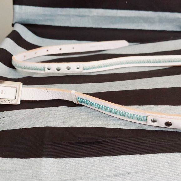 Armani Exchange white and teal leather belt M/L - Picture 2 of 4